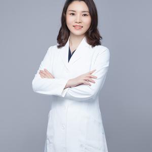 吕倩雯