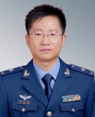 易成刚
