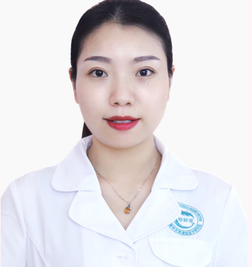 杨小群